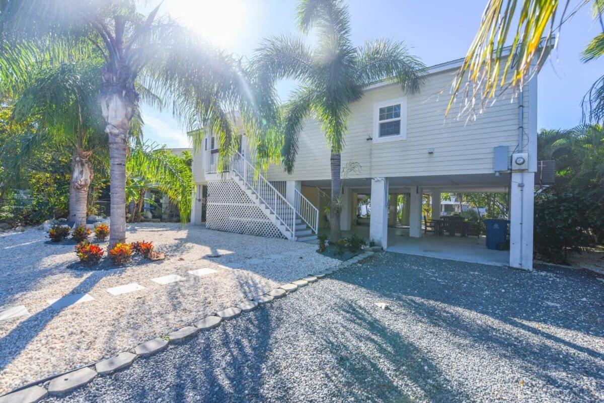 Loggerhead Lagoon - Modern Waterfront Home Pirates Cove Екстер'єр фото