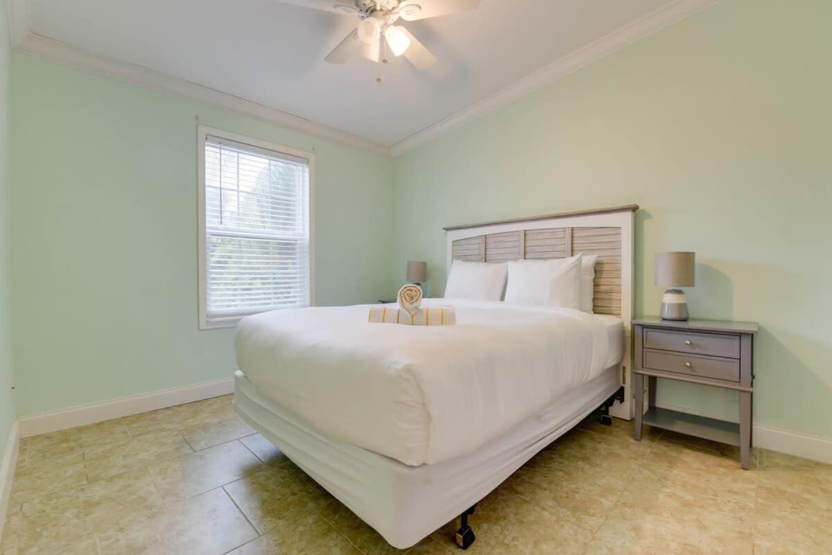 Loggerhead Lagoon - Modern Waterfront Home Pirates Cove Екстер'єр фото